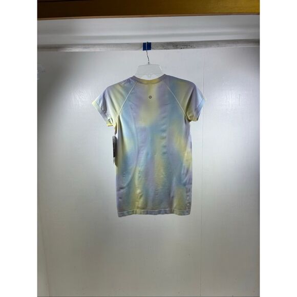 Lululemon NWT Swiftly Tech Short Sleeve 2.0 Wash Size 6 - Picture 2 of 8